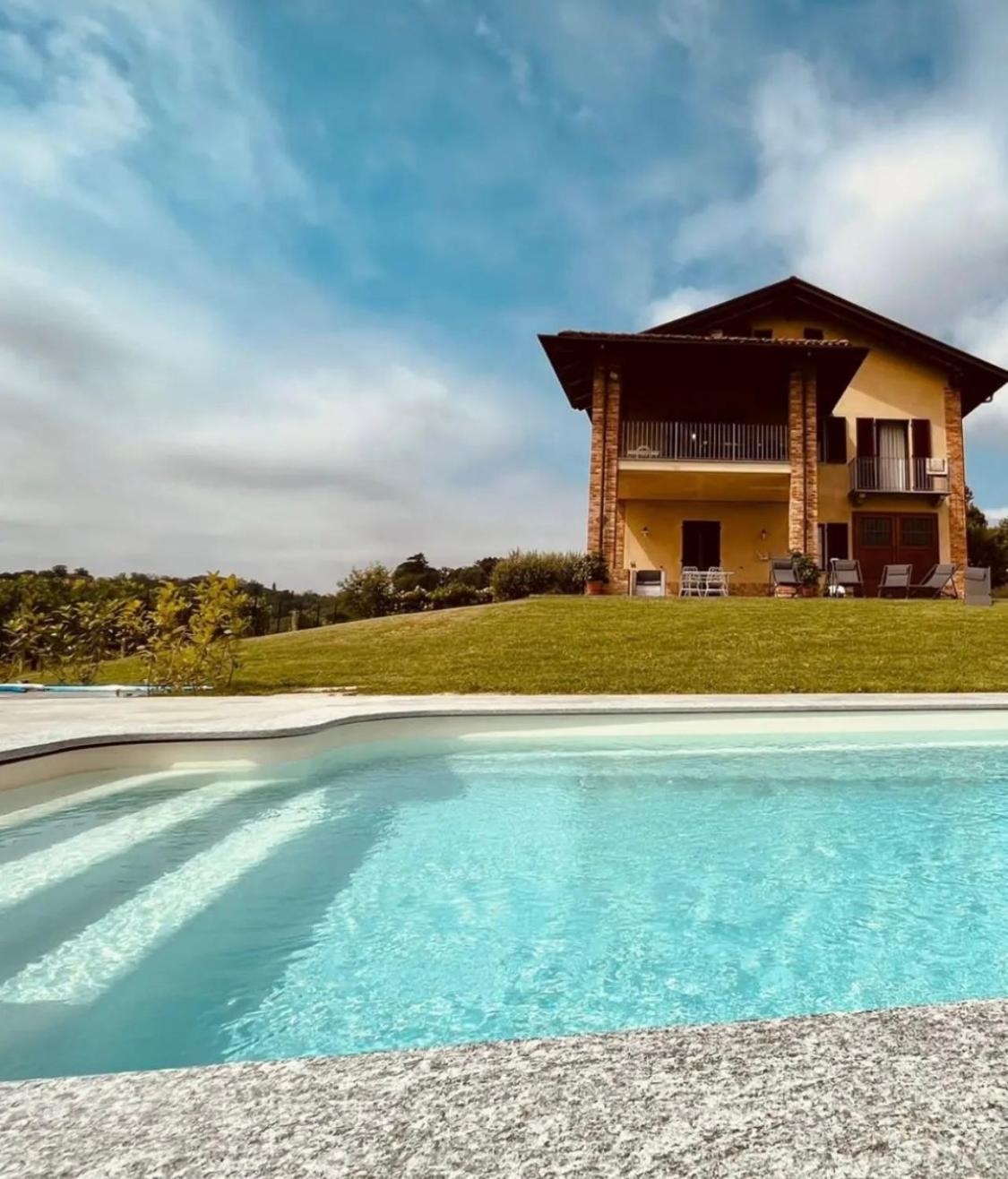 Ca' Colomba Villa San Damiano dʼAsti Kültér fotó